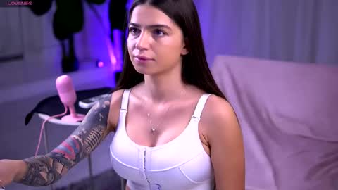 Emily online show from October 24, 2025, 3:14 am