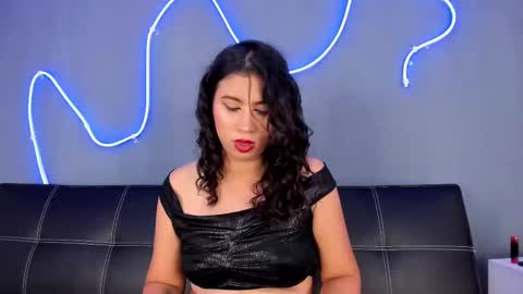 Snapshot of purplay_98 chatting on September 17, 2025, 12:45 am purplay_98 online show from September 17, 2025, 12:45 am