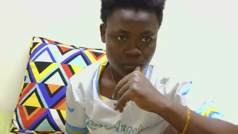 Snapshot of purple_raaine chatting on November 20, 2025, 8:25 am purple Rain online show from November 20, 2025, 8:25 am