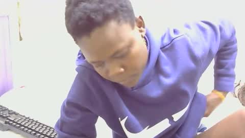 Snapshot of purple_raaine chatting on November 23, 2025, 9:47 pm purple Rain online show from November 23, 2025, 9:47 pm