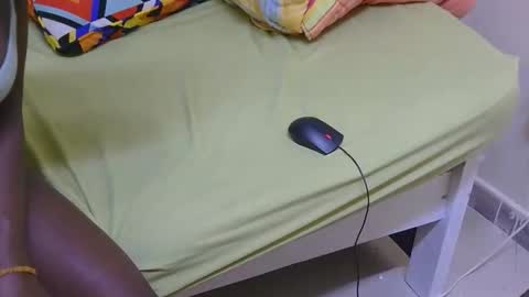 Snapshot of purple_raaine chatting on December 4, 2025, 7:00 pm purple Rain online show from December 4, 2025, 7:00 pm