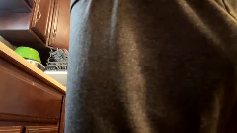 puss123176428 online show from December 18, 2024, 11:08 pm