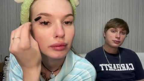 Lina online show from November 23, 2025, 5:35 pm