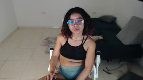 Snapshot of putakusan chatting on December 21, 2024, 6:30 am Izumi online show from December 21, 2024, 6:30 am