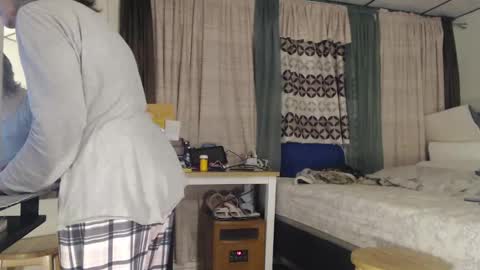 Snapshot of putiputi4u chatting on January 14, 2025, 1:15 am putiputi4u online show from January 14, 2025, 1:15 am