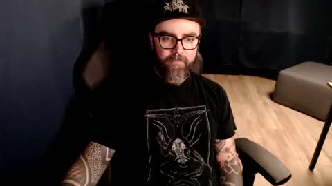 Snapshot of pyroxen chatting on November 15, 2025, 9:54 pm Yog Sothoth online show from November 15, 2025, 9:54 pm