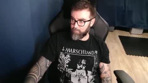 Snapshot of pyroxen chatting on December 18, 2025, 8:37 pm Yog Sothoth online show from December 18, 2025, 8:37 pm