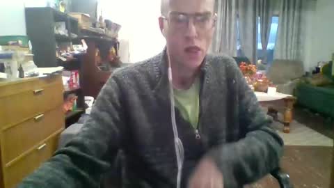 Snapshot of q2phq2ph chatting on October 29, 2025, 12:35 am q2phq2ph online show from October 29, 2025, 12:35 am