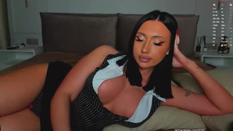 Ana online show from September 15, 2025, 9:37 pm