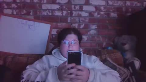 Br4tty Bunny online show from December 17, 2025, 9:43 pm