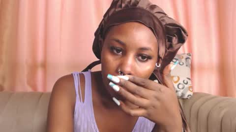 Snapshot of quaine_ryleighn chatting on October 6, 2025, 5:38 am RYLEIGHN online show from October 6, 2025, 5:38 am