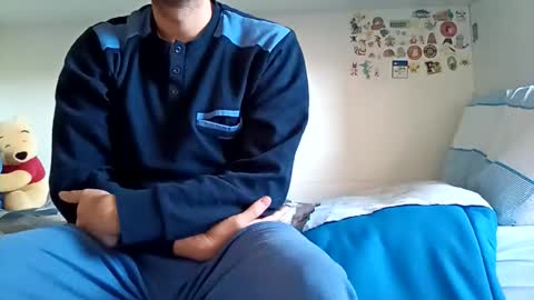 Snapshot of quantosibel chatting on December 15, 2025, 8:40 am quantosibel online show from December 15, 2025, 8:40 am