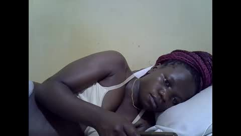 Snapshot of queen_darling3 chatting on September 12, 2025, 7:47 pm Gentrix online show from September 12, 2025, 7:47 pm