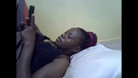 Snapshot of queen_darling3 chatting on September 28, 2025, 7:19 pm Gentrix online show from September 28, 2025, 7:19 pm