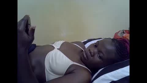 Snapshot of queen_darling3 chatting on October 12, 2025, 5:39 am Gentrix online show from October 12, 2025, 5:39 am