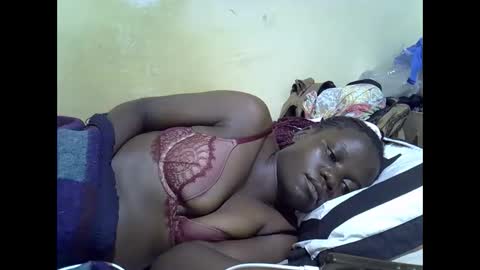 Snapshot of queen_darling3 chatting on October 23, 2025, 6:28 pm Gentrix online show from October 23, 2025, 6:28 pm