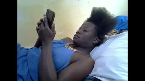 Snapshot of queen_darling3 chatting on October 30, 2025, 9:33 am Gentrix online show from October 30, 2025, 9:33 am