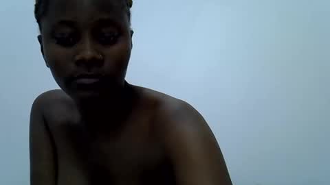Snapshot of queen_diveer chatting on September 22, 2025, 7:38 pm queen_diveer online show from September 22, 2025, 7:38 pm