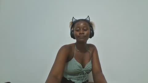 Snapshot of queen_diveer chatting on September 26, 2025, 4:00 pm queen_diveer online show from September 26, 2025, 4:00 pm