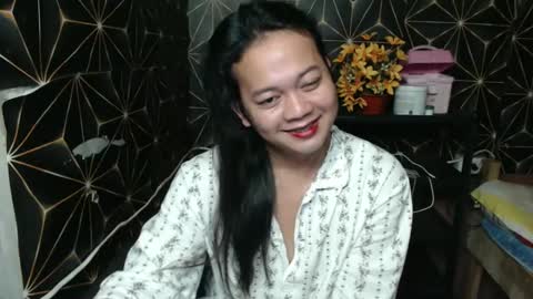 Snapshot of queen_ennah chatting on December 2, 2024, 1:14 am queen_ennah online show from December 2, 2024, 1:14 am