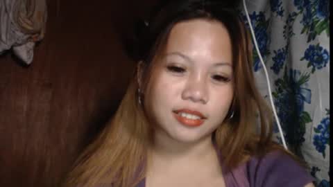 Snapshot of queen_fucker23 chatting on November 6, 2025, 8:21 pm Angel online show from November 6, 2025, 8:21 pm