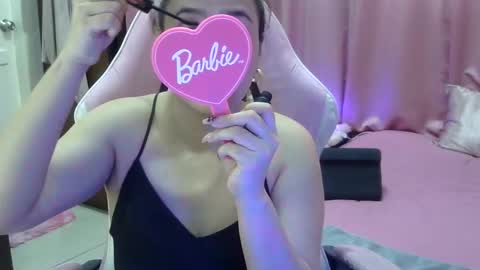 Snapshot of queen_kur chatting on February 13, 2025, 5:26 am QueenHennessy online show from February 13, 2025, 5:26 am