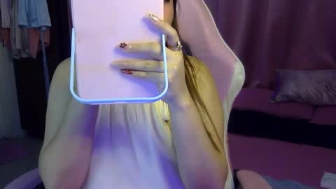 Snapshot of queen_kur chatting on February 23, 2025, 11:22 am QueenHennessy online show from February 23, 2025, 11:22 am