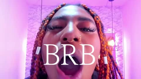 Snapshot of queen_perla_ chatting on January 15, 2025, 3:29 pm online show from January 15, 2025, 3:29 pm