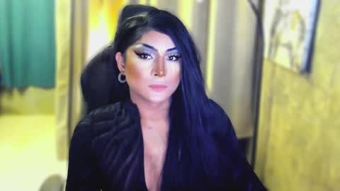 Snapshot of queenarthalia chatting on March 9, 2025, 6:28 am ARTHA online show from March 9, 2025, 6:28 am