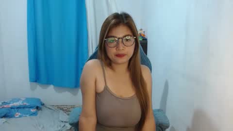 queen online show from March 12, 2025, 6:44 pm