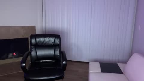 Snapshot of queendomi chatting on December 20, 2025, 7:26 am queendomi online show from December 20, 2025, 7:26 am