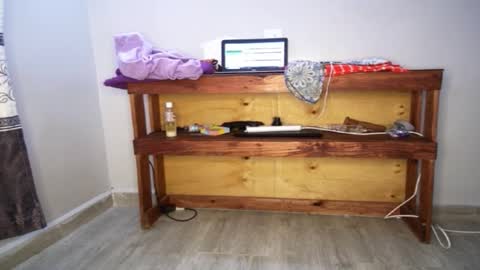 Nina online show from September 30, 2025, 2:33 pm