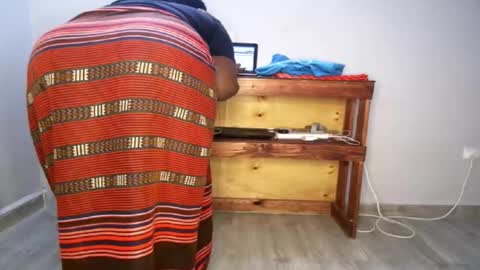 Nina online show from October 19, 2025, 7:36 pm