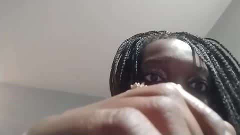 Snapshot of queenmarcaia chatting on December 12, 2024, 7:41 am queenmarcaia online show from December 12, 2024, 7:41 am