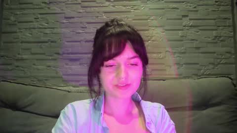 Snapshot of queenofmodels chatting on September 13, 2025, 5:57 pm QueenOfModels online show from September 13, 2025, 5:57 pm