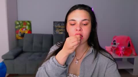 Patricia online show from November 5, 2025, 3:56 pm