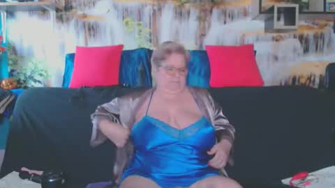 QueenPammy online show from November 3, 2025, 6:47 am