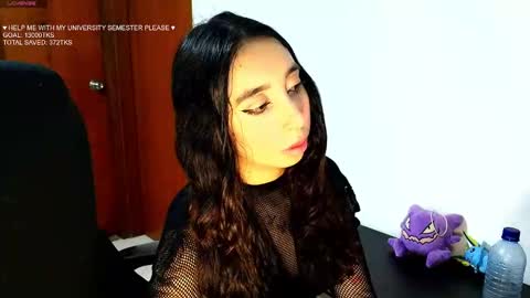 Snapshot of r0ttenangel chatting on November 3, 2025, 5:42 am Angel online show from November 3, 2025, 5:42 am