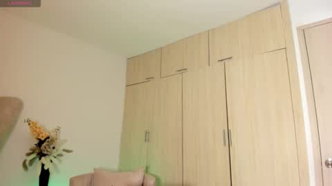 natalia  -  online show from October 6, 2025, 2:42 am