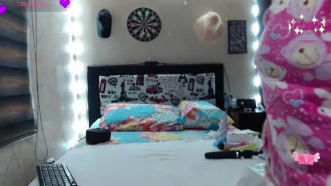 Snapshot of rachel_111 chatting on February 23, 2025, 11:55 am Rachel online show from February 23, 2025, 11:55 am