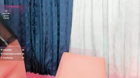 Snapshot of rachel_dubois chatting on March 10, 2025, 4:38 am Rachel online show from March 10, 2025, 4:38 am