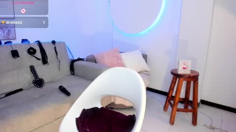 RACHEL ES online show from February 6, 2025, 5:35 am