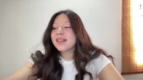 rachel james   online show from November 30, 2025, 6:01 pm