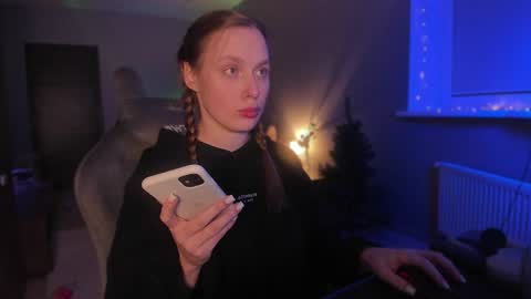 Snapshot of rachel_passion chatting on December 17, 2024, 11:27 pm Diana online show from December 17, 2024, 11:27 pm