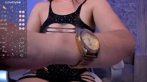 Snapshot of rachel_williamss chatting on December 29, 2024, 10:03 pm rachel online show from December 29, 2024, 10:03 pm
