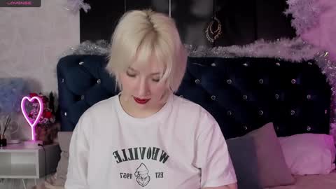 RachelCart online show from January 15, 2025, 4:04 am