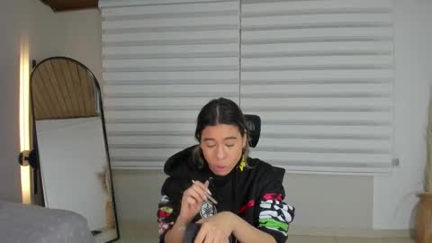 Snapshot of rachell_criss chatting on November 30, 2025, 4:16 am Rachell online show from November 30, 2025, 4:16 am