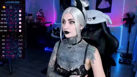  Miko Pleasee help me get 100 likes online show from November 2, 2025, 10:17 am