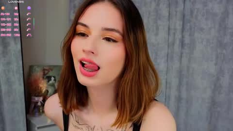 Snapshot of radaberesford chatting on December 2, 2025, 2:45 pm Rada o online show from December 2, 2025, 2:45 pm