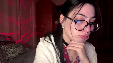 Snapshot of radiant_luna chatting on December 13, 2025, 10:48 pm Luna online show from December 13, 2025, 10:48 pm